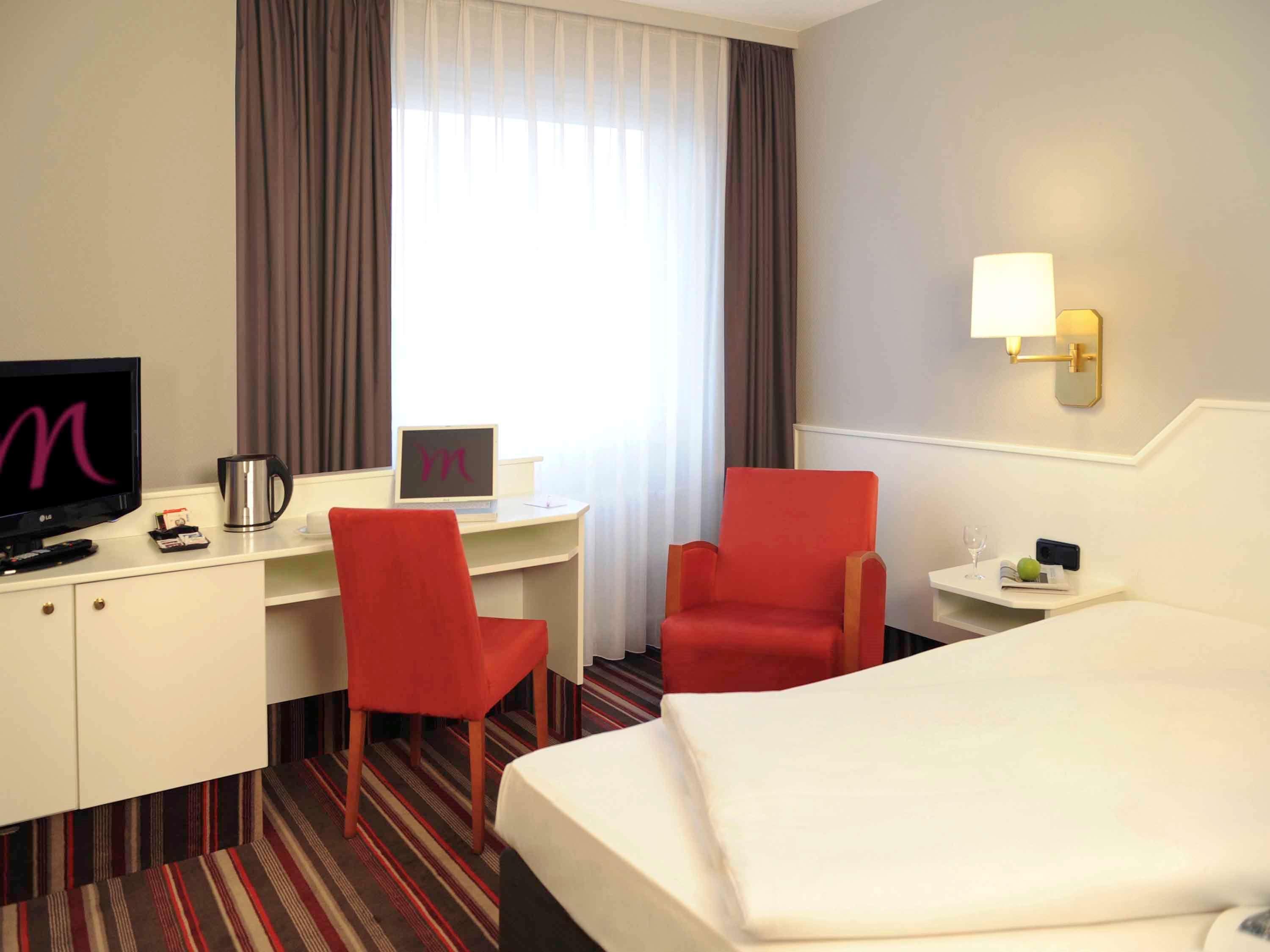 Mercure Hotel Bad Homburg Фридрихсдорф Екстериор снимка