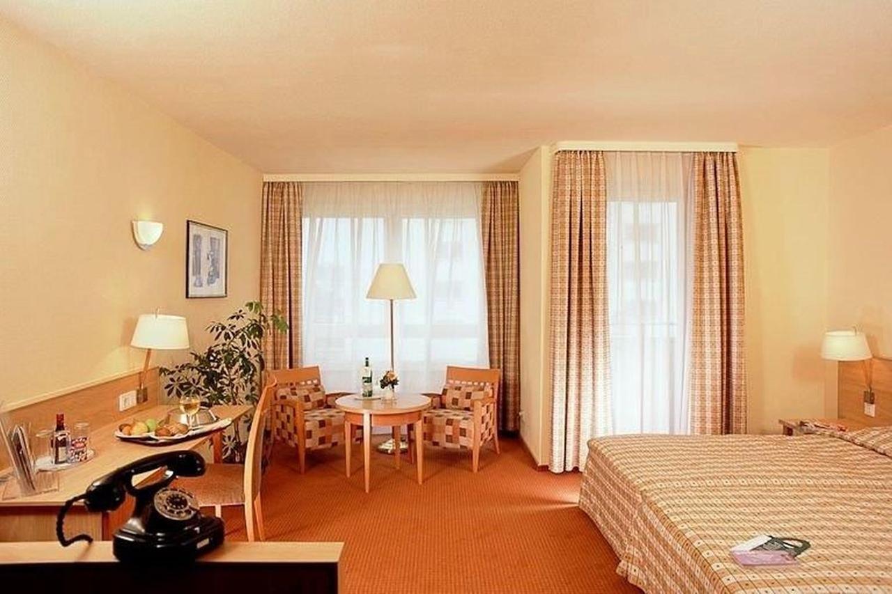 Mercure Hotel Bad Homburg Фридрихсдорф Екстериор снимка